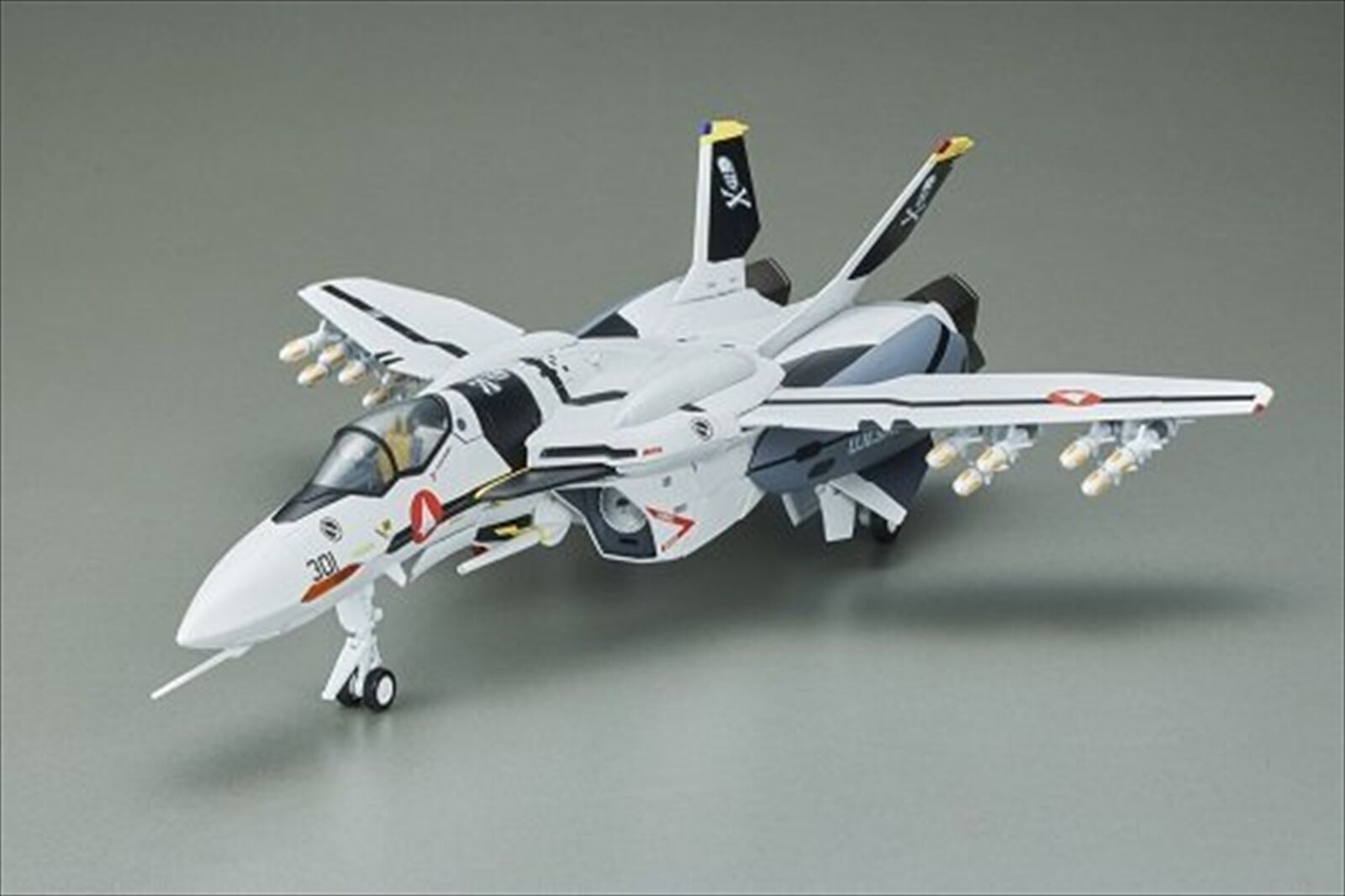 Arcadia Macross Zero Perfect Transform VF-0S Phoenix 1/60 Action Figure USED